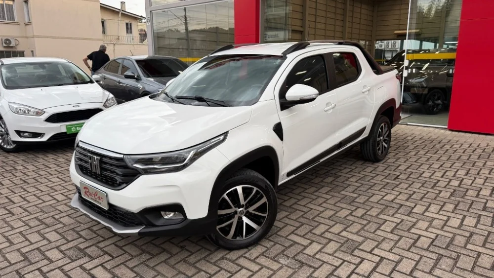 Fiat Strada Volcano 1.3 Flex 8V CD Aut.